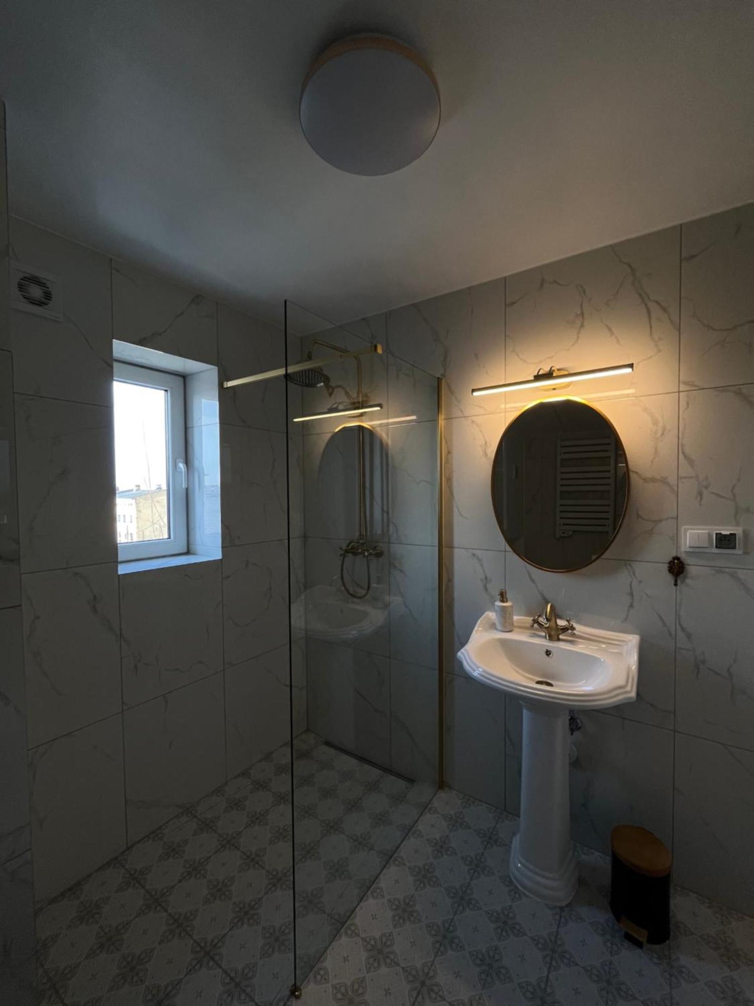 Brickller Apartments By Letrent Zyrardow Bagian luar foto